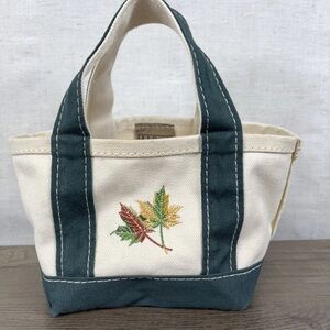 L.L. Bean Canvas Tote with Leaf Embroidery - Green and Cream rare! Discontinued!